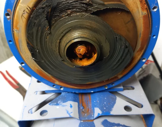 РАБОЧЕЕ КОЛЕСО (ИМПЕЛЛЕР): "сухой ход"